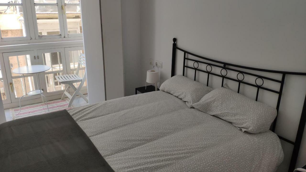 Apartamento El Gaditano Errante Cadiz Bagian luar foto