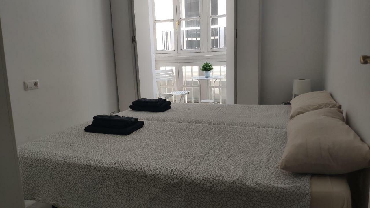 Apartamento El Gaditano Errante Cadiz Bagian luar foto